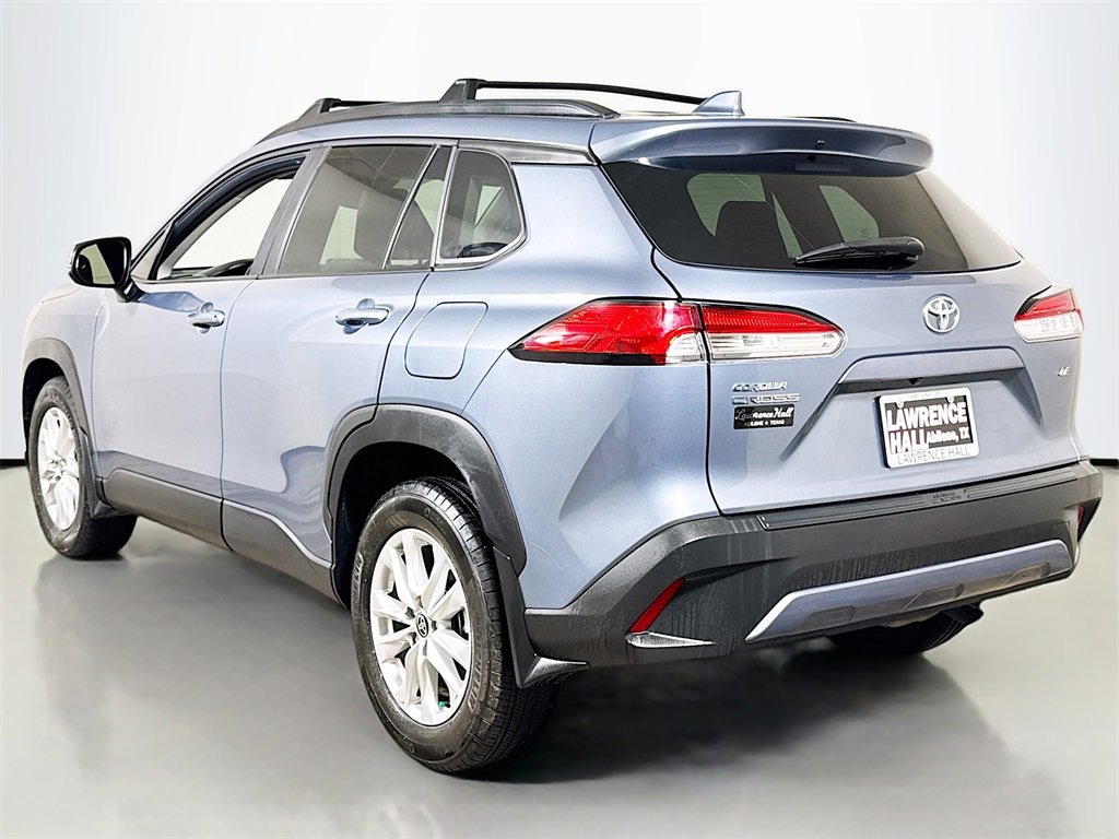 Used 2024 Toyota Corolla Cross LE image 6