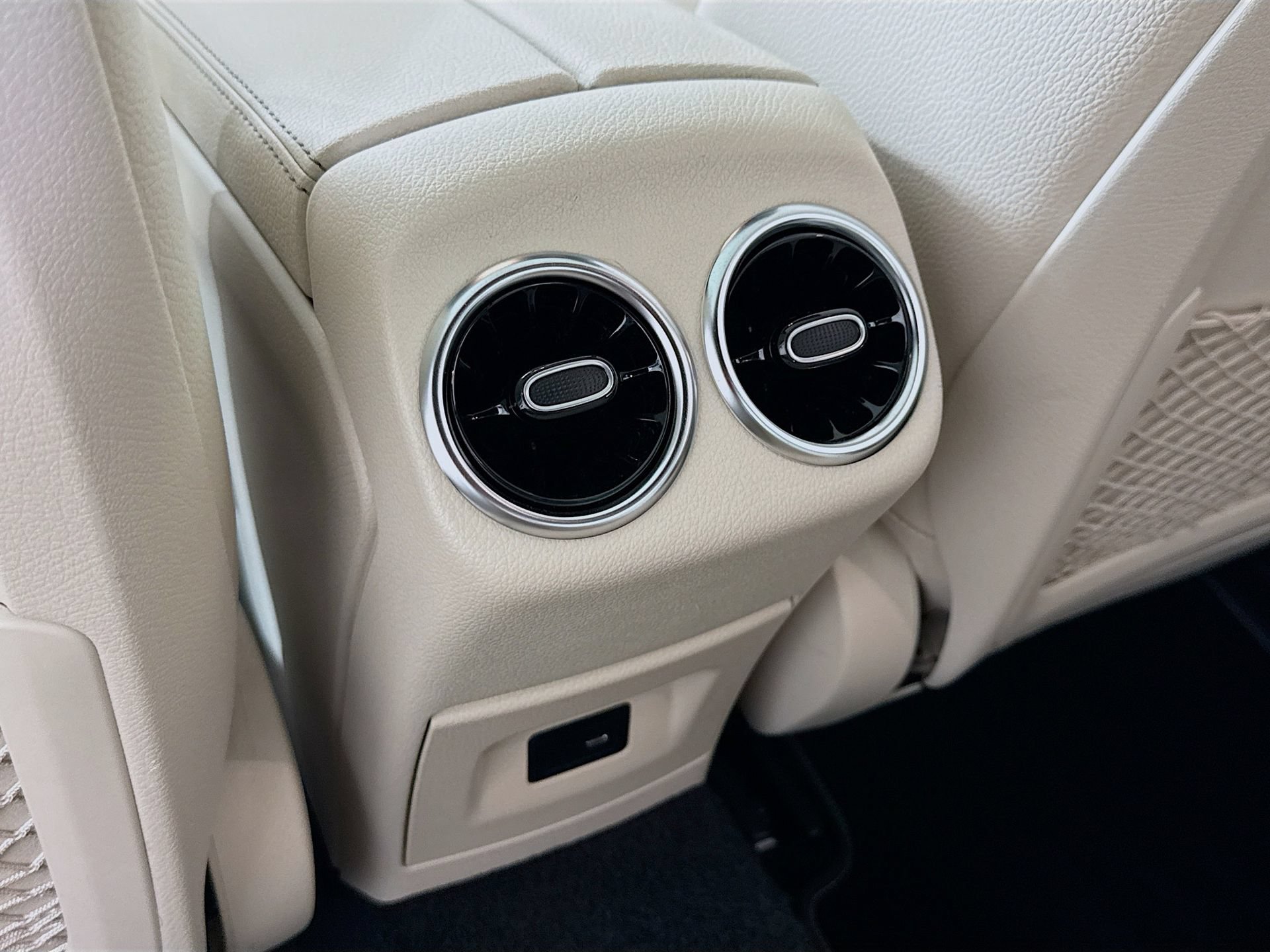Certified 2022 Mercedes-Benz CLA 250 image 26