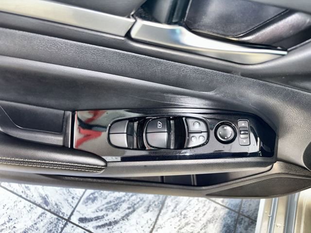 Used 2023 Nissan Altima 2.5 SV image 13