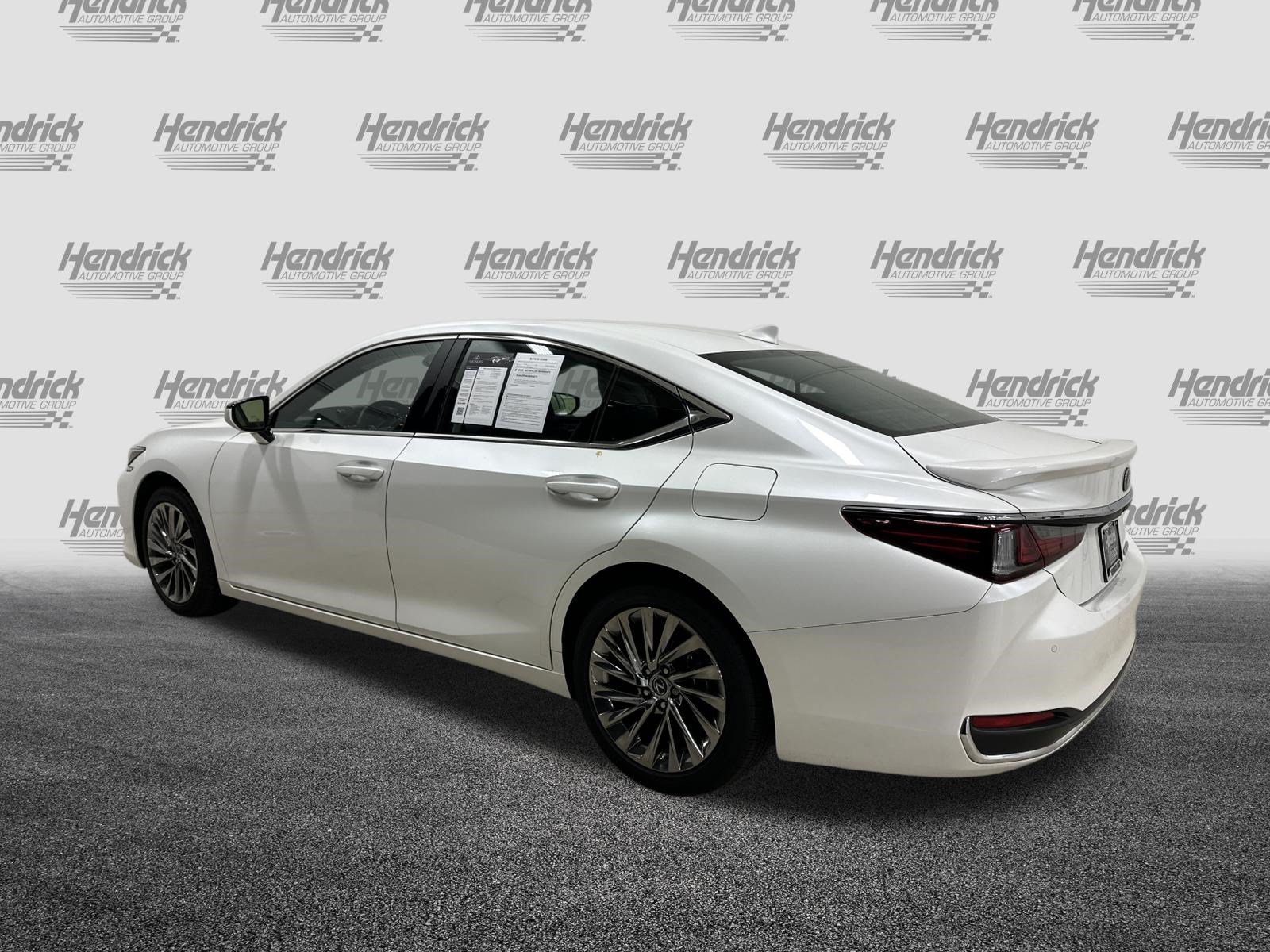 Certified 2025 Lexus ES 300h w/ Technology Package FWD image 8