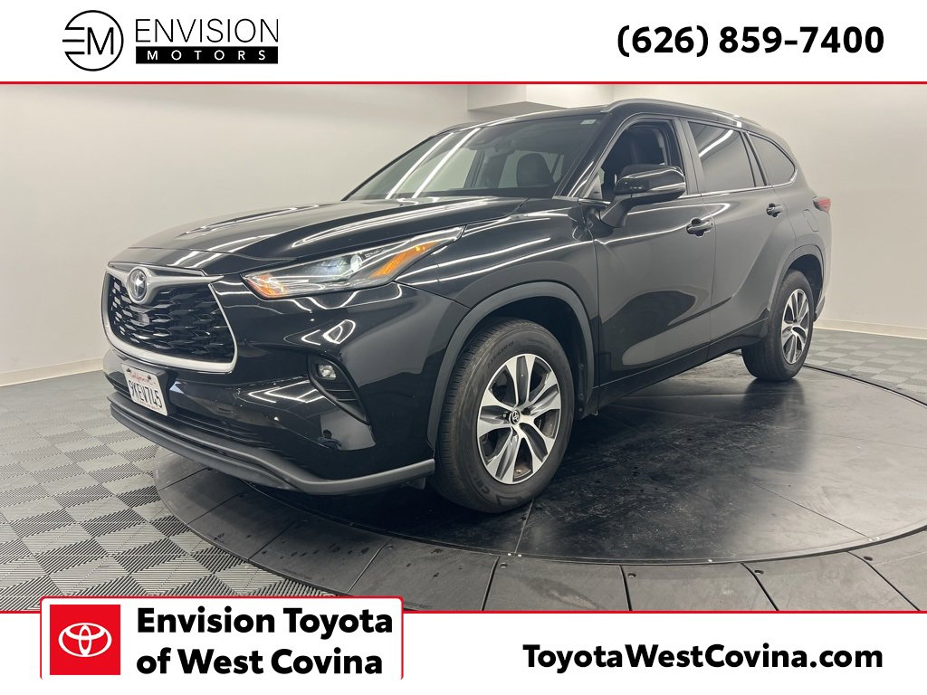 Used 2024 Toyota Highlander XLE
