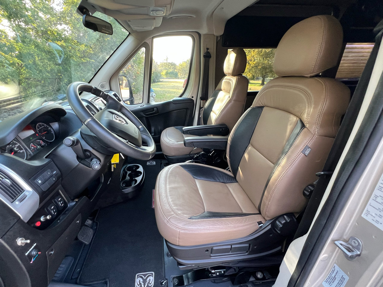 Used 2017 RAM ProMaster 2500 w/ Premium Appearance Group image 15