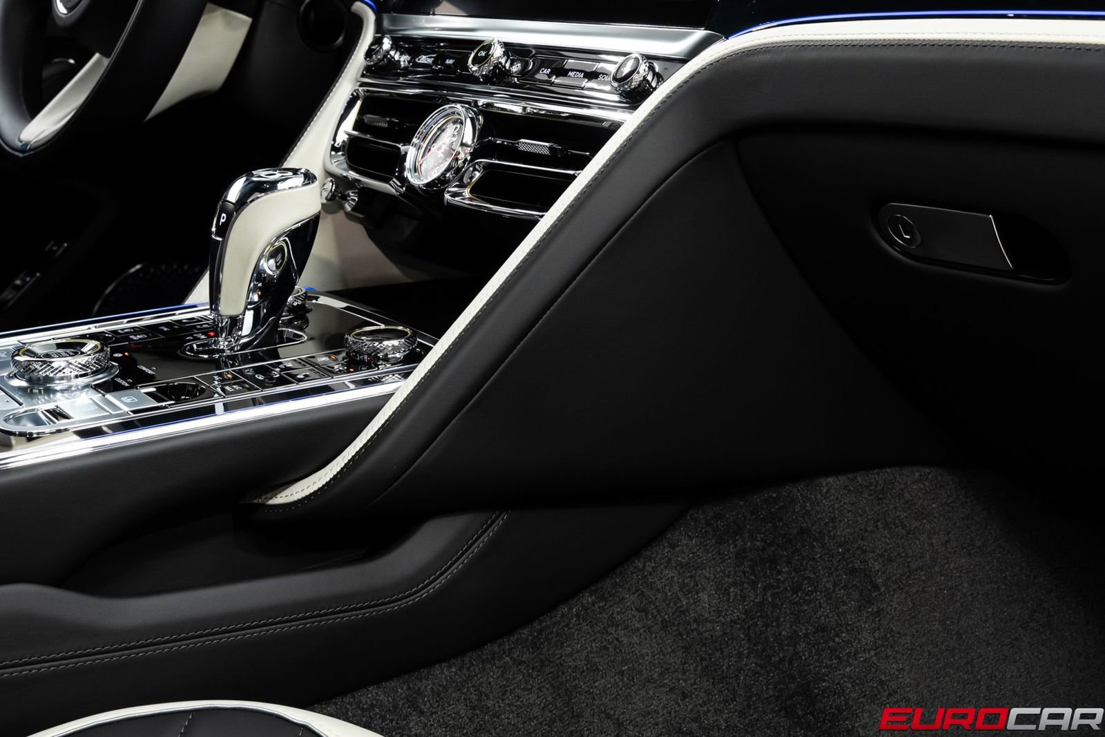 Used 2024 Bentley Flying Spur W12 AWD/4WD image 36