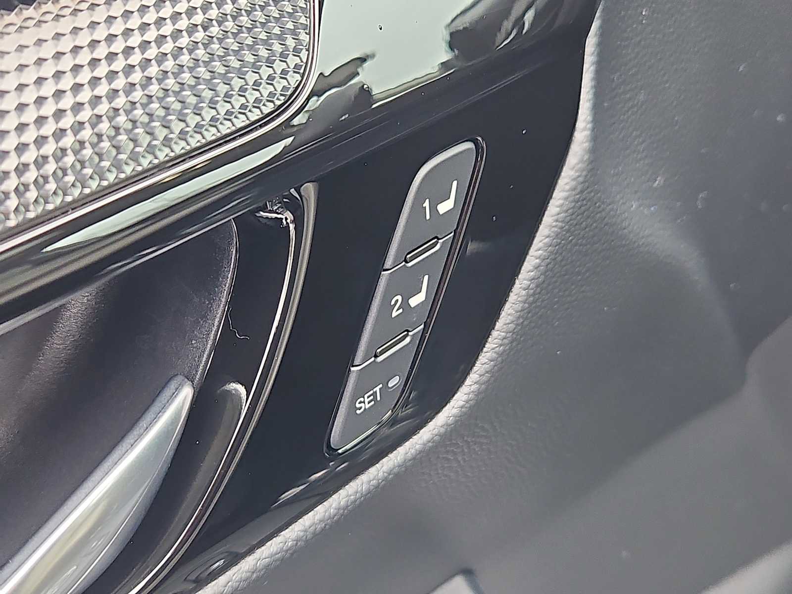 Used 2024 Honda CR-V EX-L image 18