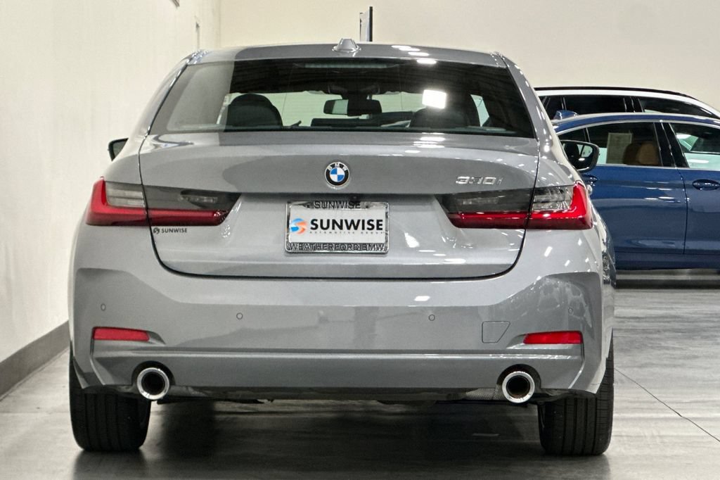 Used 2026 BMW 330i Sedan w/ Premium Package RWD image 5