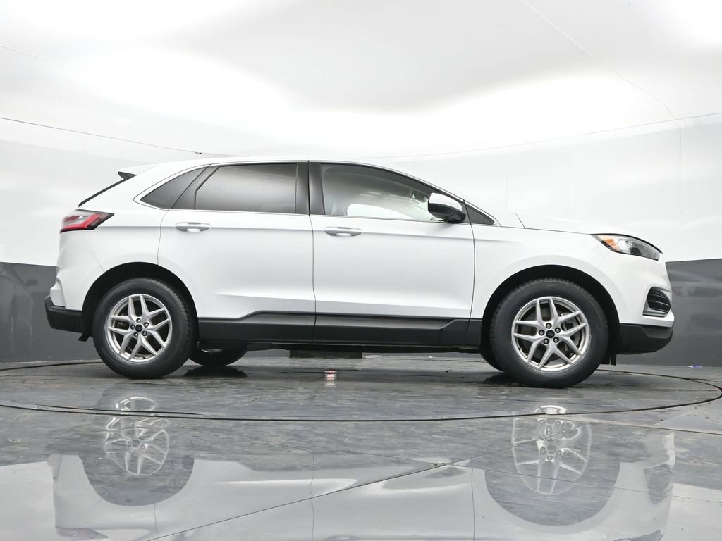 Used 2024 Ford Edge SEL image 47