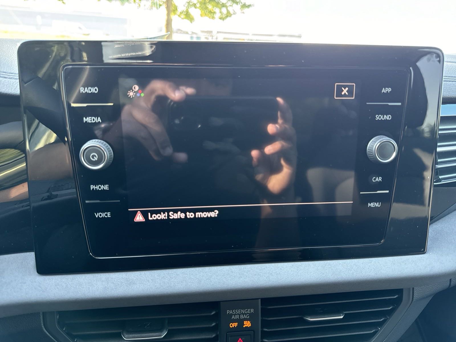 New 2026 Volkswagen Jetta SE FWD image 9