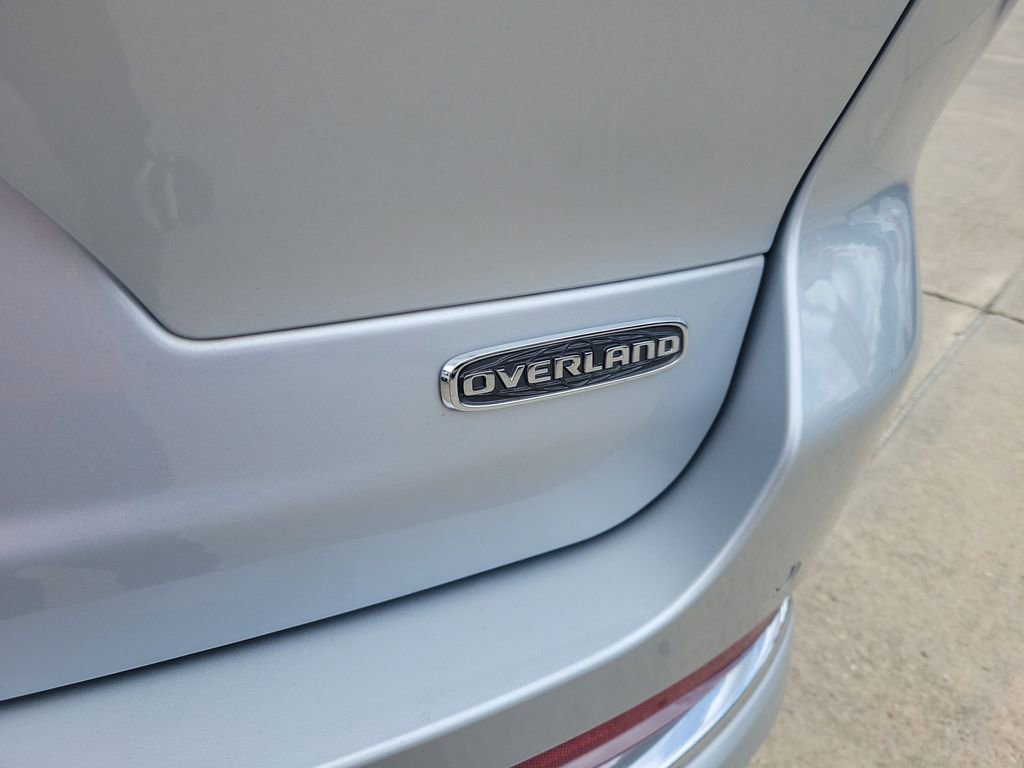 Used 2023 Jeep Grand Cherokee L Overland AWD/4WD image 11