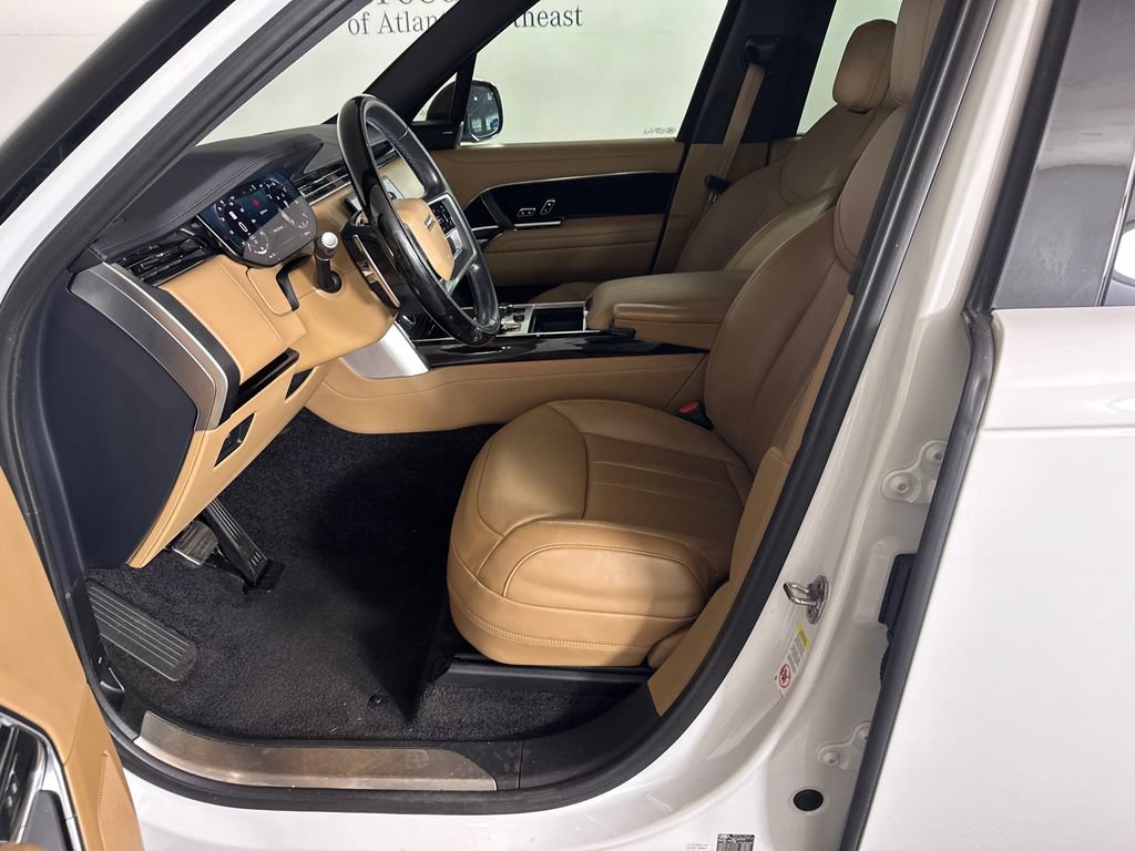Used 2023 Land Rover Range Rover Long Wheelbase SE AWD/4WD image 9