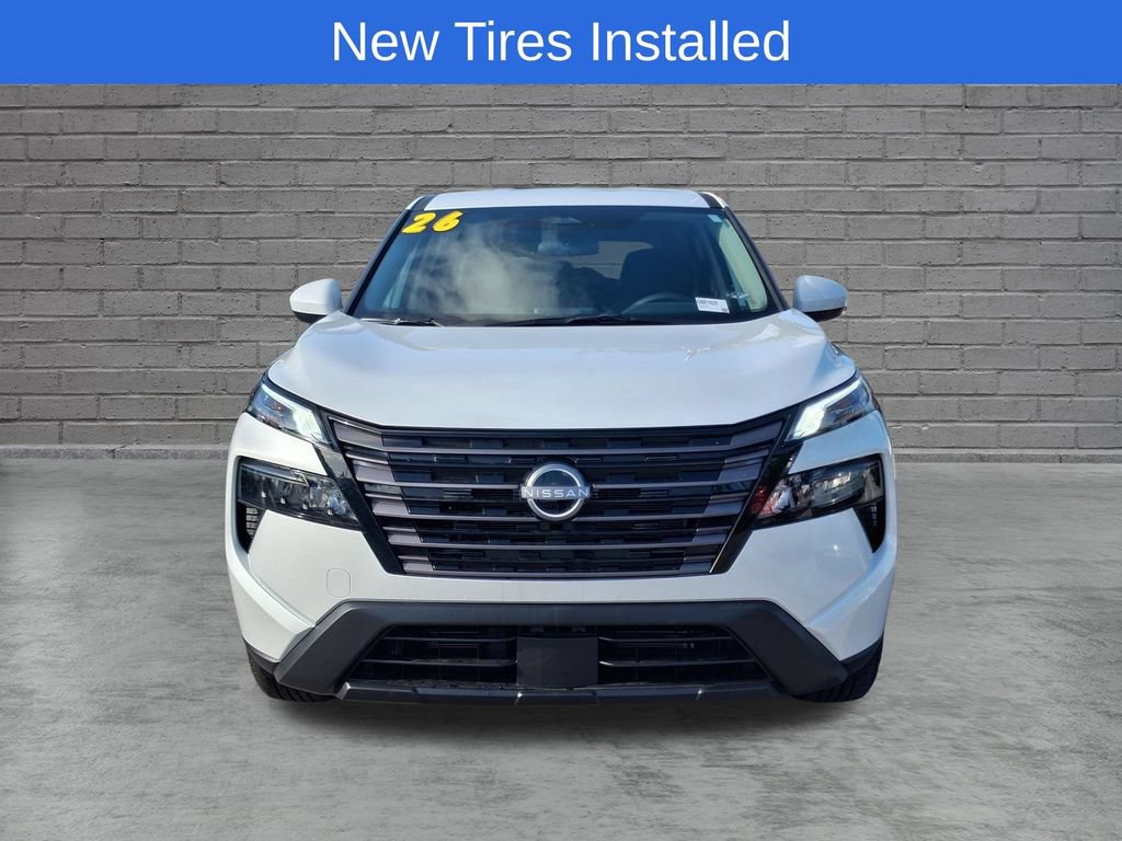 Certified 2026 Nissan Rogue SV FWD image 2