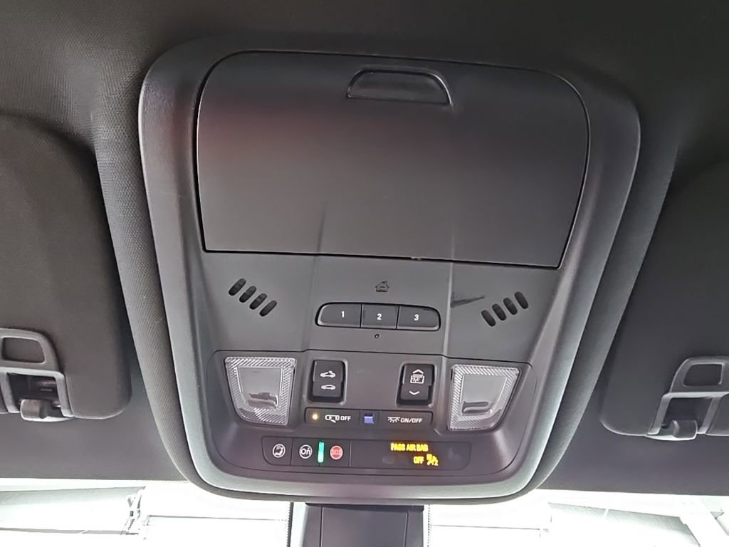 Used 2023 Cadillac XT6 Luxury image 22