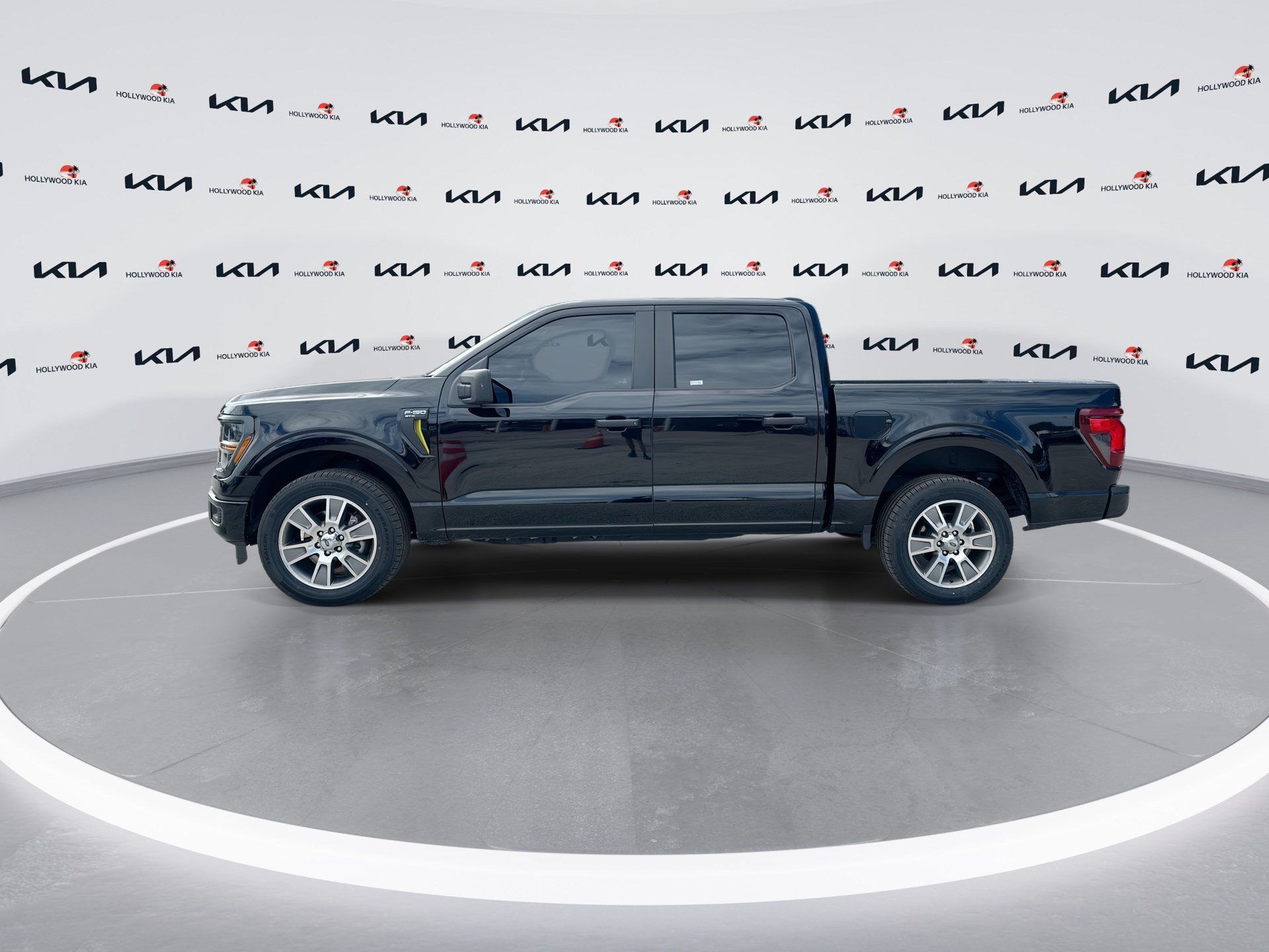Used 2024 Ford F150 STX RWD image 5