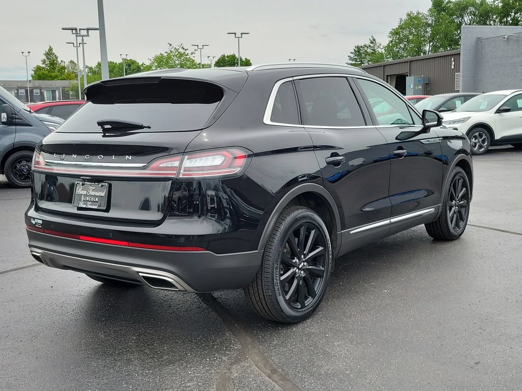 Used 2023 Lincoln Nautilus Reserve w/ Monochromatic Package AWD/4WD image 4
