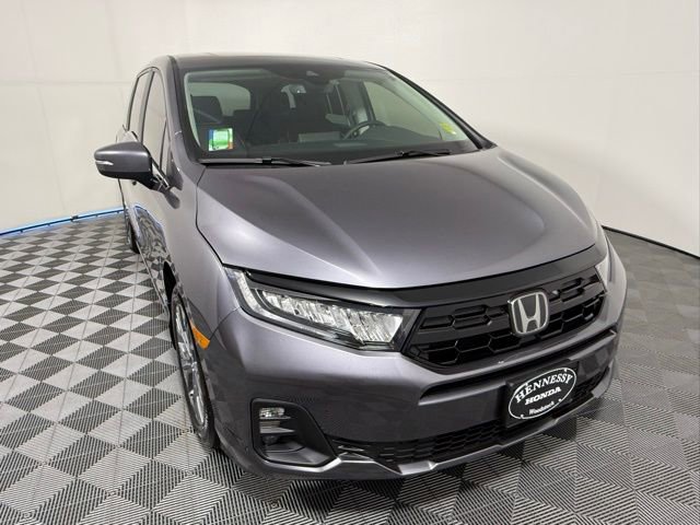Used 2026 Honda Odyssey Touring image 8
