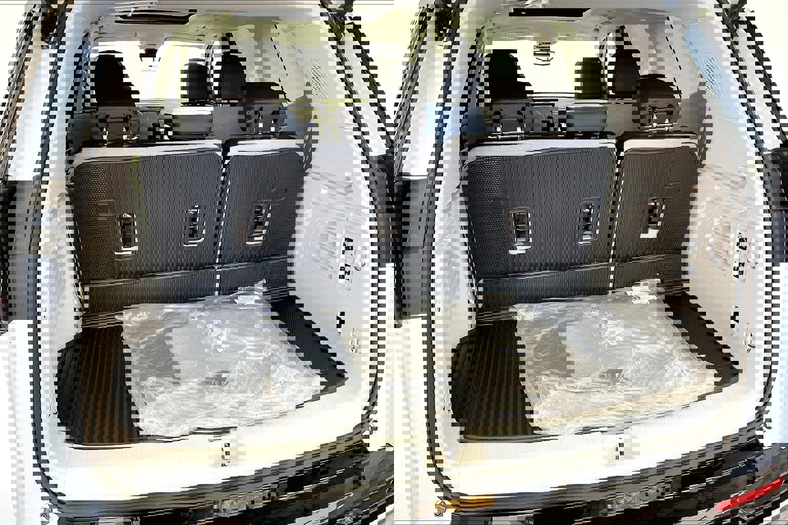 New 2026 GMC Acadia Denali w/ Super Cruise Package image 11