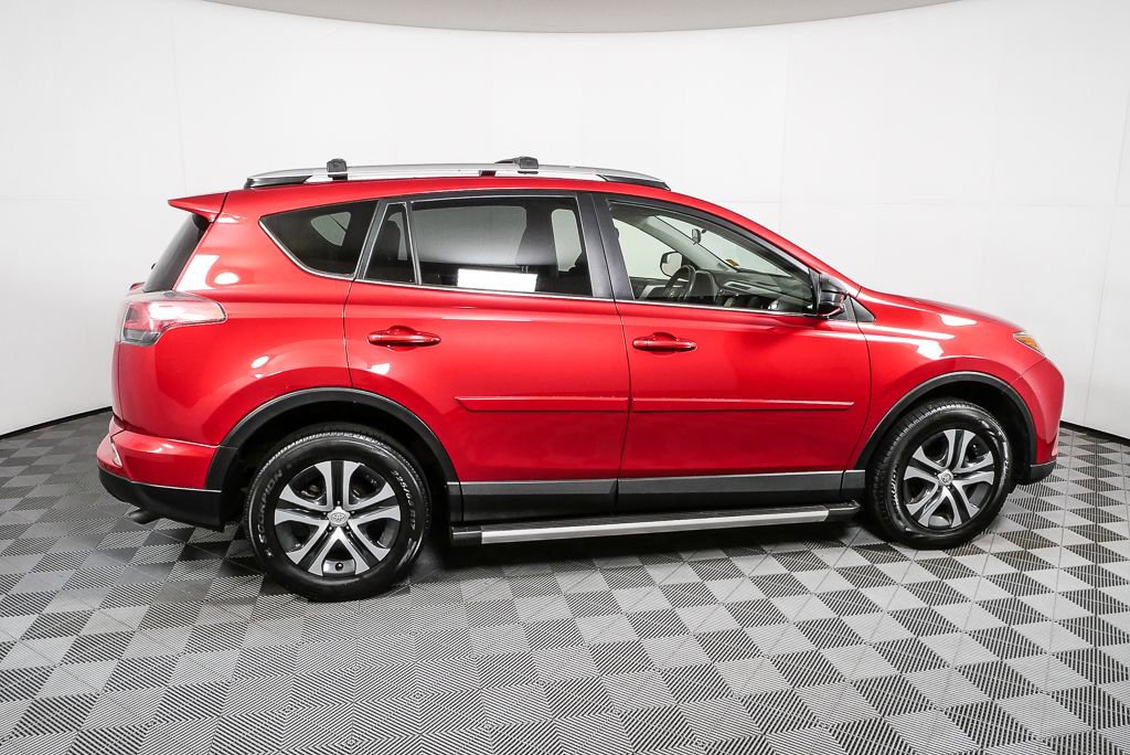 Used 2016 Toyota RAV4 LE w/ Cargo Management Package image 2