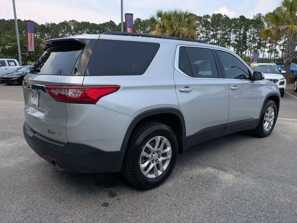 Used 2021 Chevrolet Traverse LT FWD image 4
