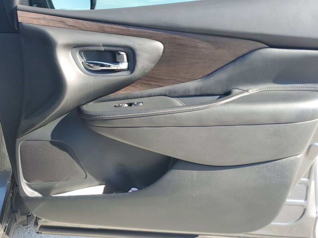 Used 2020 Nissan Murano Platinum image 46