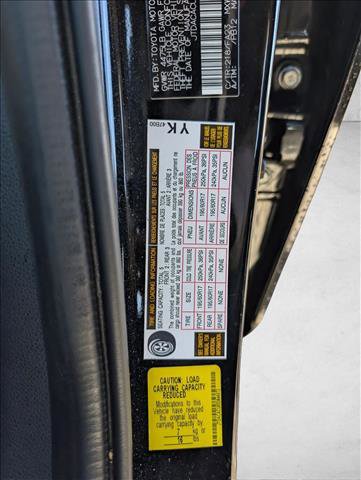 Used 2025 Toyota Prius Plug-In Hybrid image 16