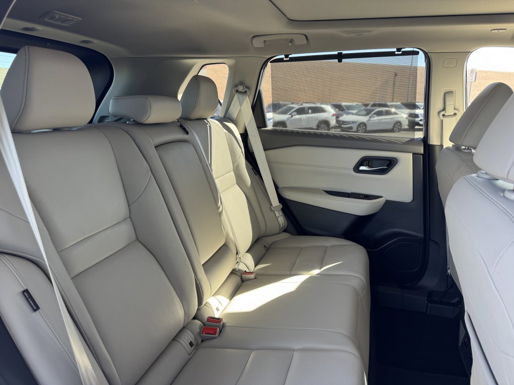 Used 2023 Nissan Rogue SL w/ SL Premium Package FWD image 43