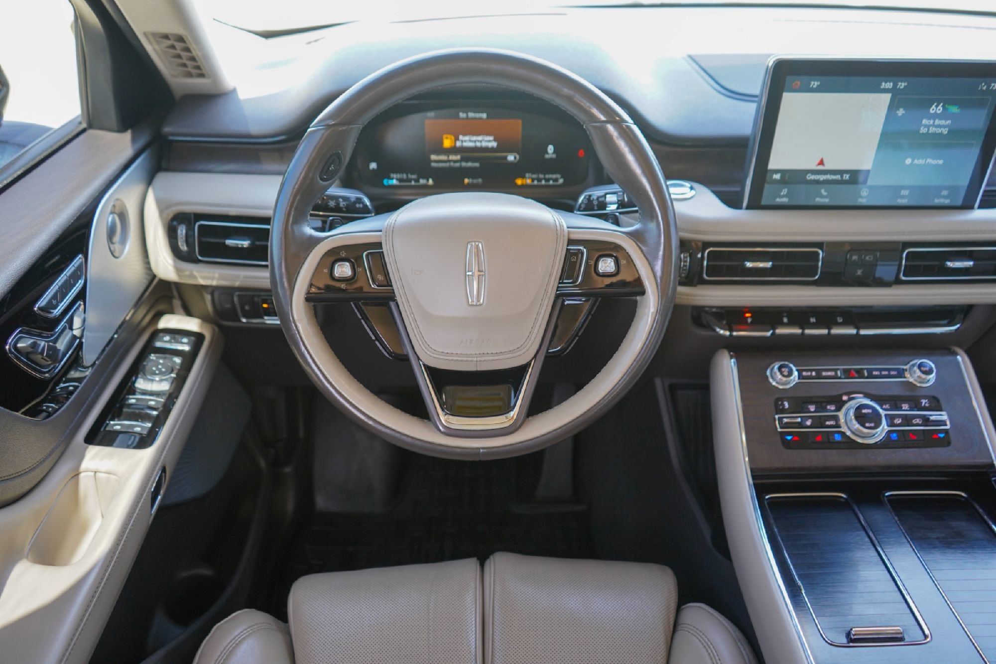 Used 2020 Lincoln Aviator Reserve w/ Equipment Group 202A image 25