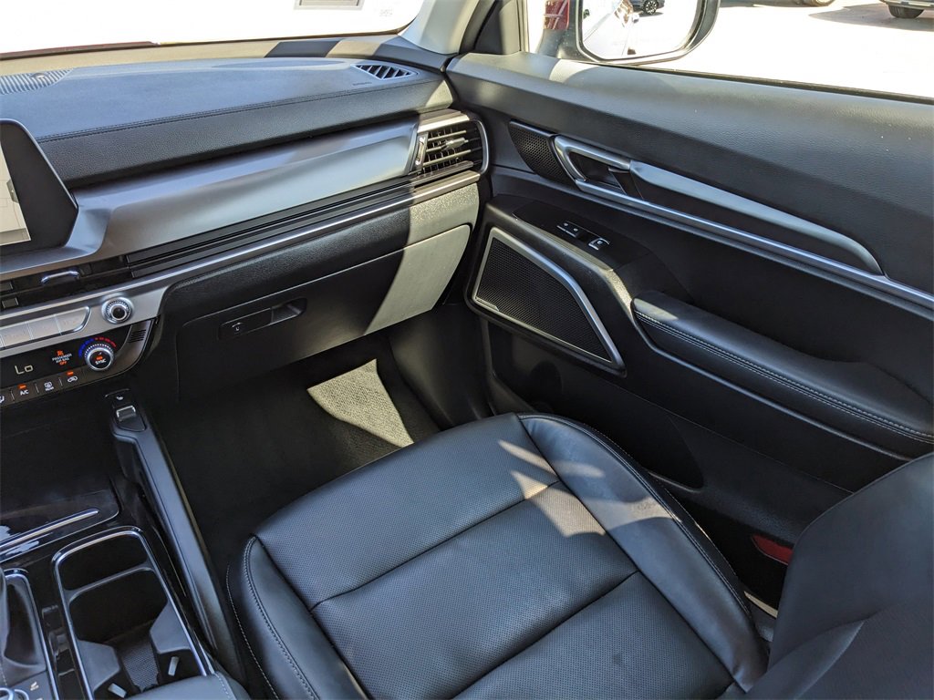 Used 2024 Kia Telluride S w/ S Sunroof Package image 19