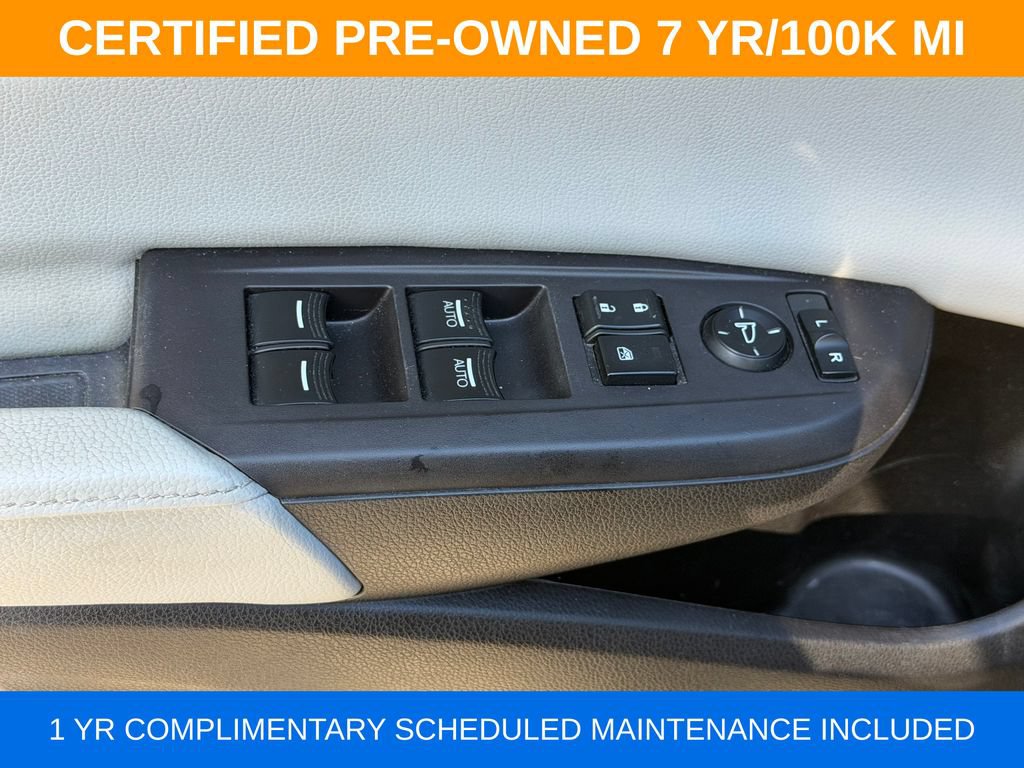 Used 2017 Acura ILX FWD image 24