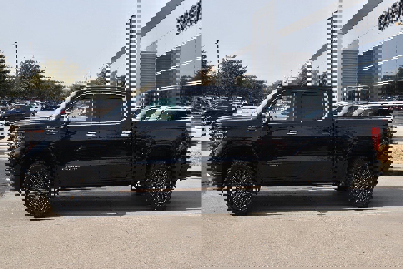 Used 2025 GMC Sierra 1500 Denali Ultimate image 12