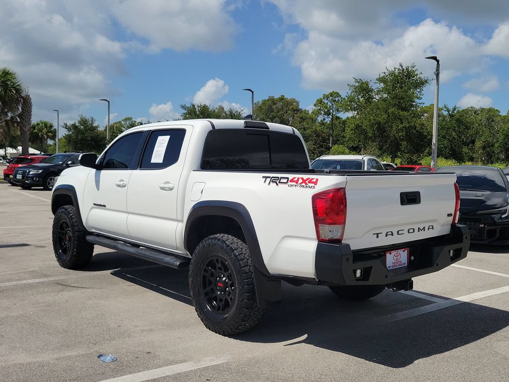 Used 2017 Toyota Tacoma TRD Off-Road w/ Tow Package (A/T) AWD/4WD image 6