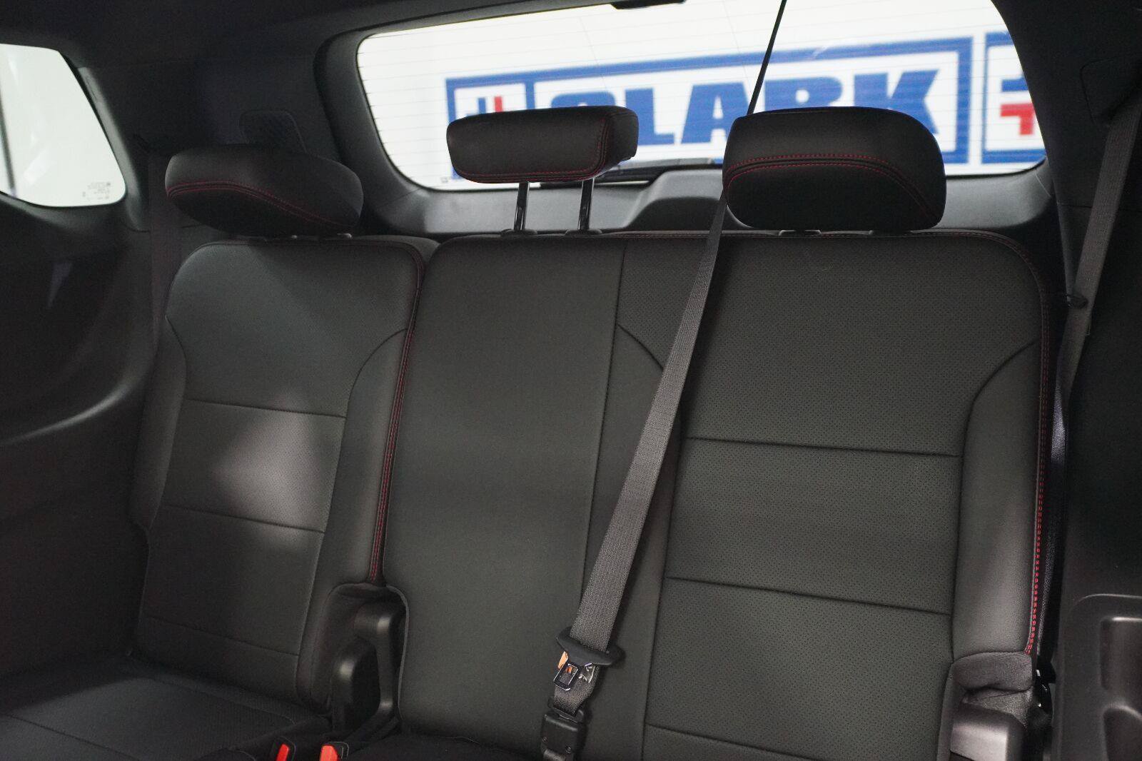 Used 2025 Chevrolet Traverse RS w/ LPO, Floor Liner Package FWD image 33