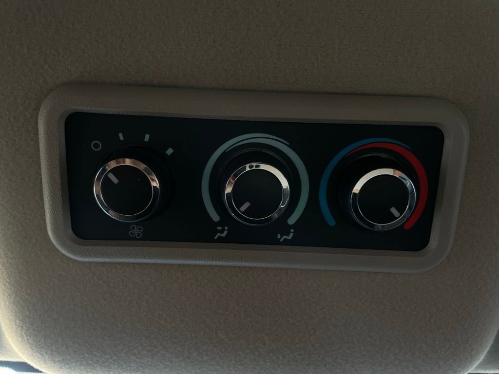 Used 2024 Chevrolet Express 3500 LT w/ LT Preferred Equipment Group image 32