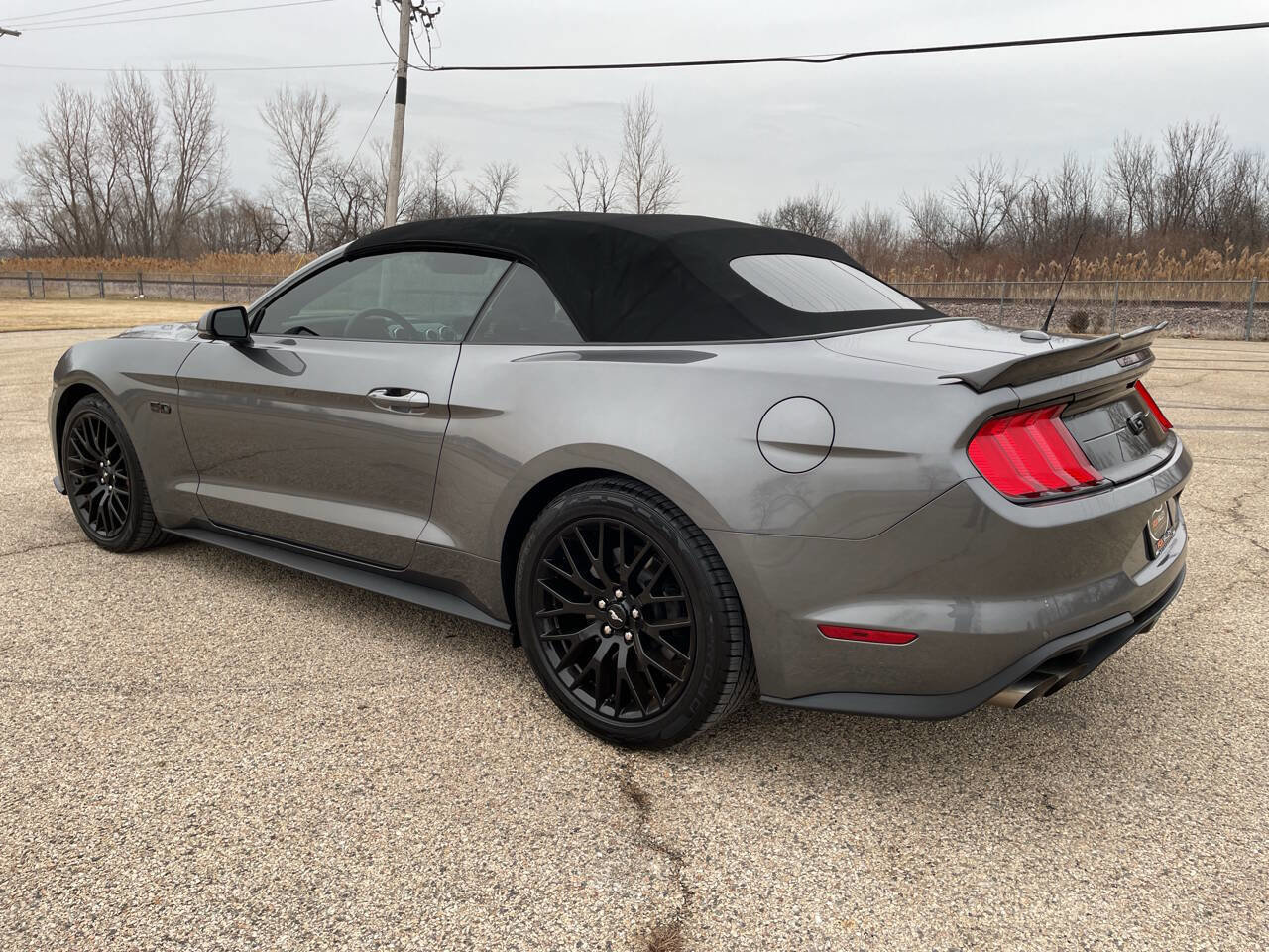 Used 2021 Ford Mustang GT Premium w/ GT Performance Package RWD image 16