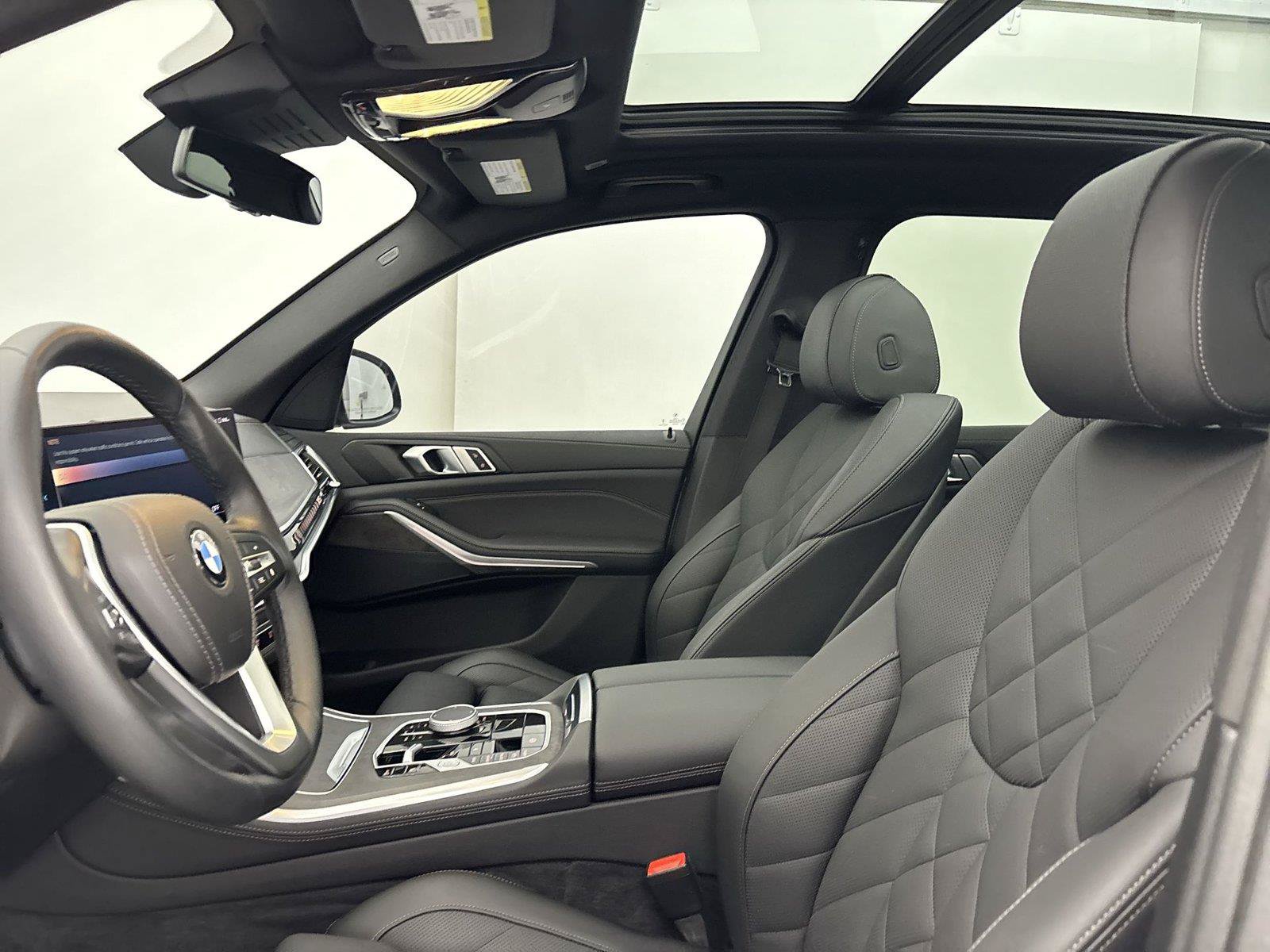 Used 2024 BMW X5 xDrive40i w/ Parking Assistance Package AWD/4WD image 24