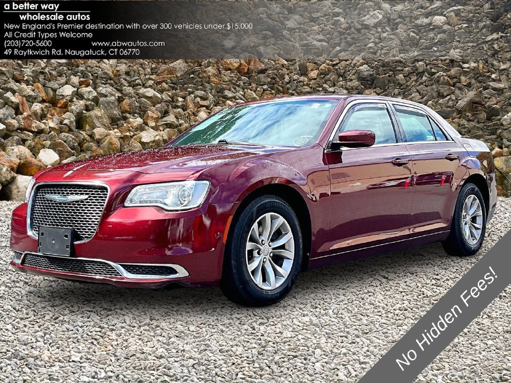 Used 2015 Chrysler 300 Limited RWD image 1