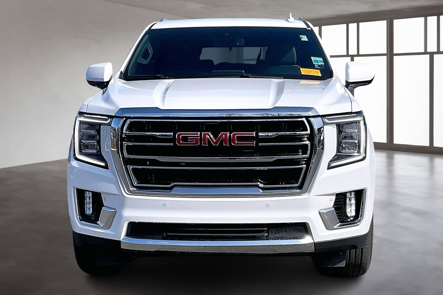 Used 2024 GMC Yukon XL SLT image 2