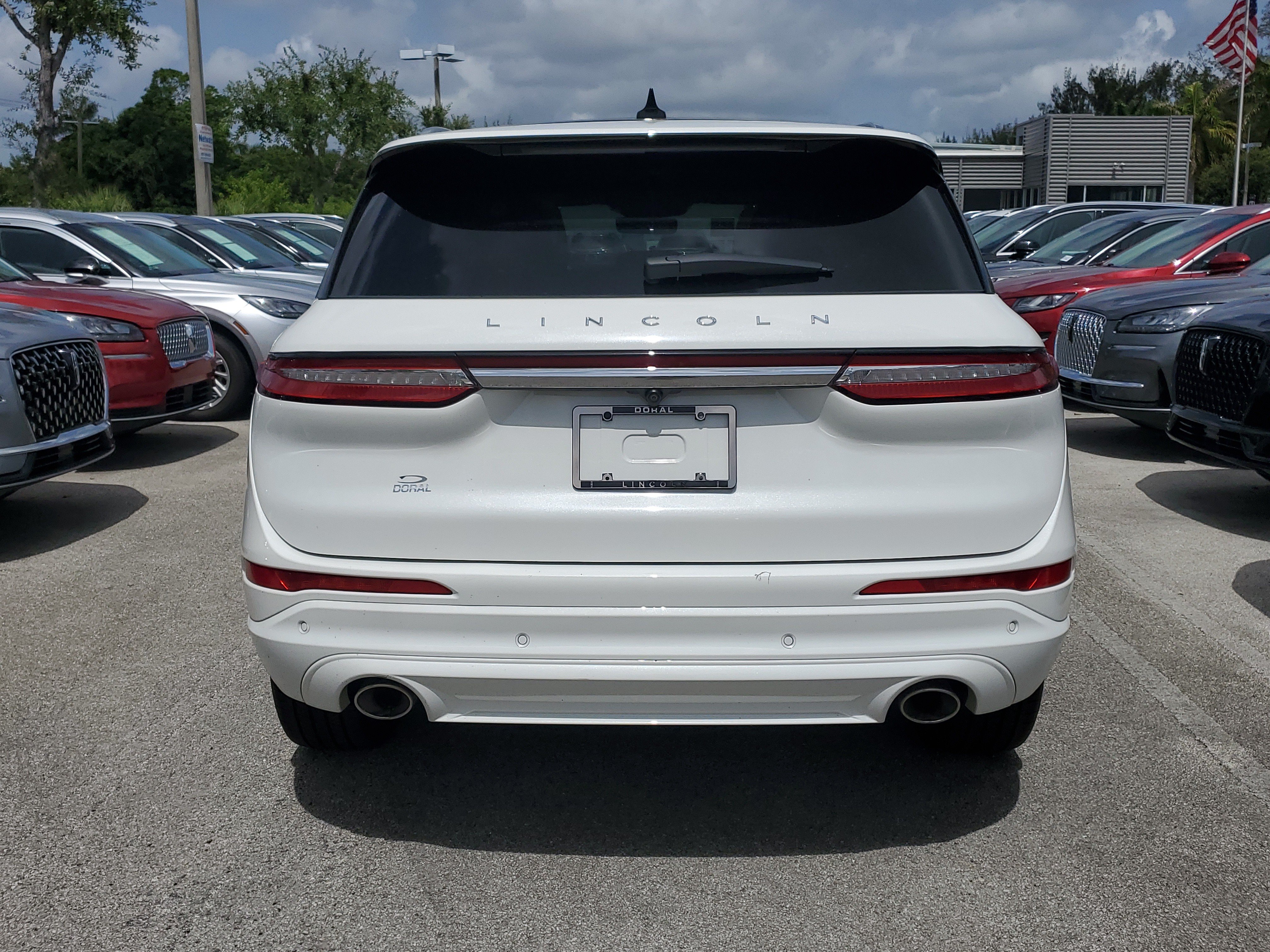 Used 2022 Lincoln Corsair Reserve FWD image 5