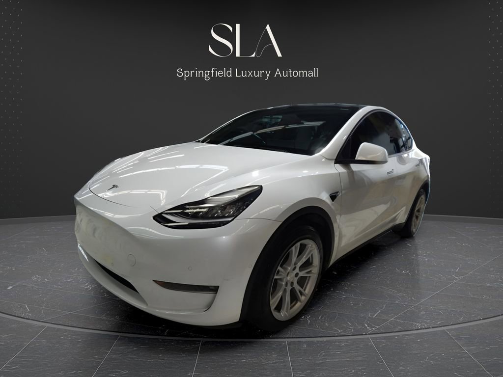 Used 2022 Tesla Model Y Long Range image 9