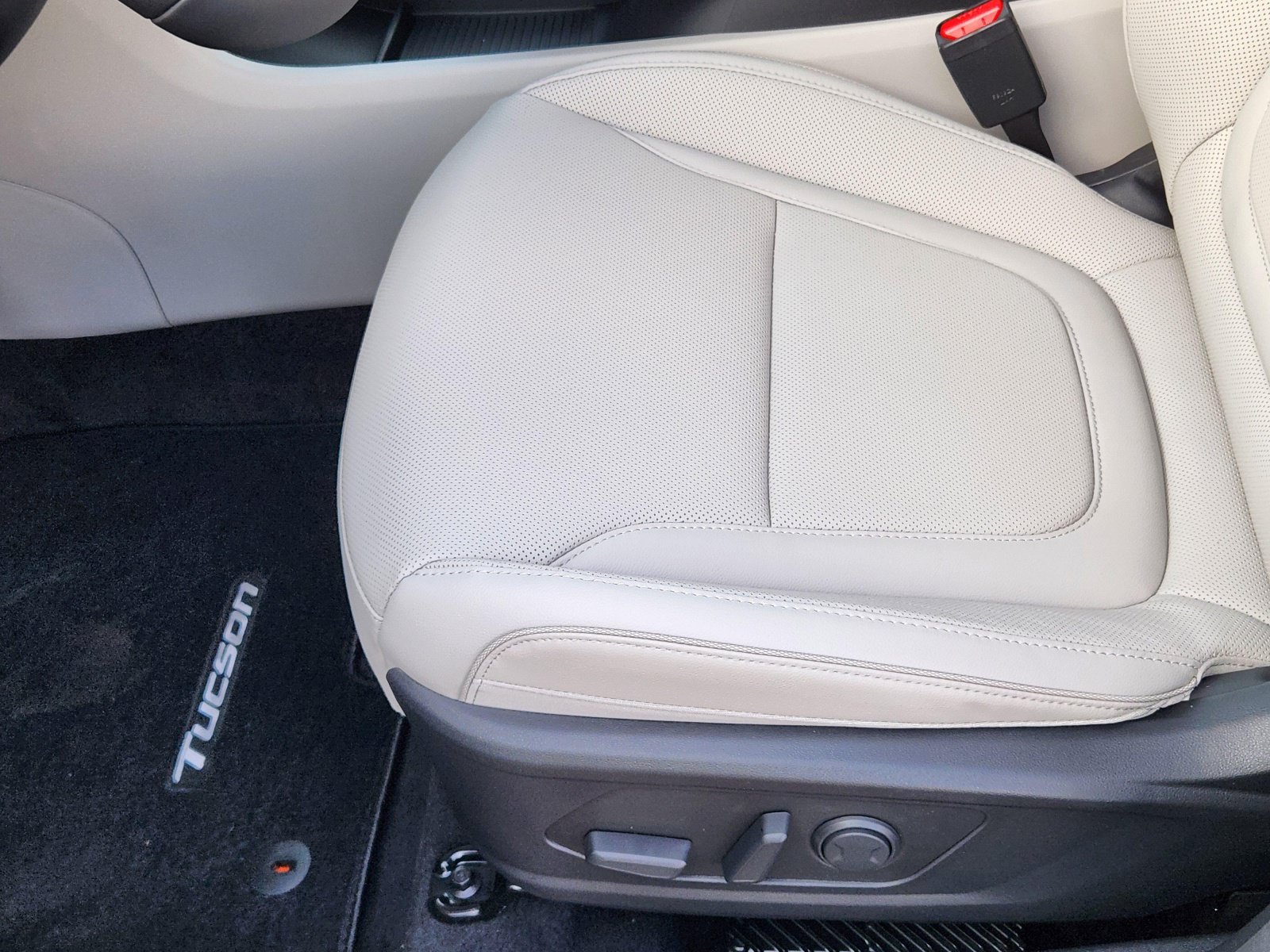 New 2026 Hyundai Tucson Limited AWD/4WD image 9