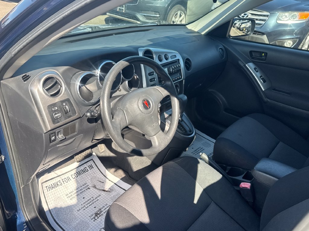 Used 2007 Pontiac Vibe w/ Preferred Package FWD image 32