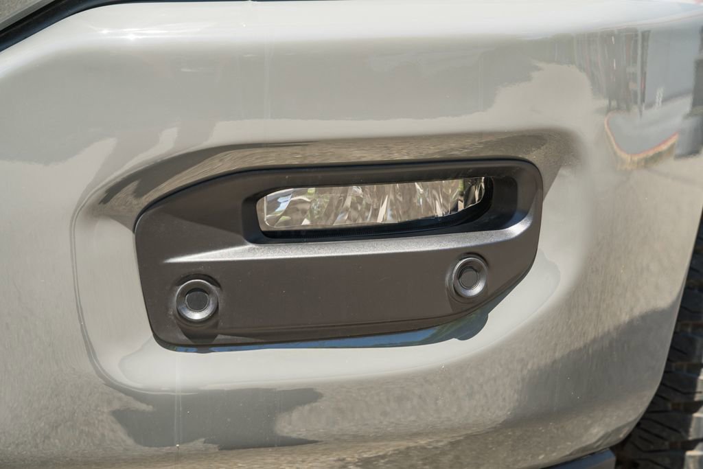 New 2026 RAM 2500 Laramie AWD/4WD image 14