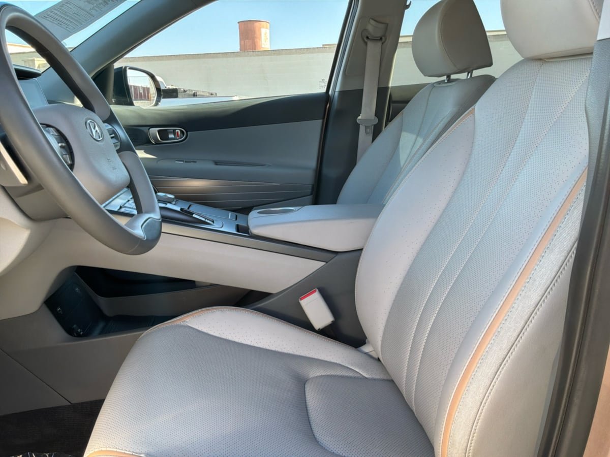 Used 2022 Hyundai Nexo Blue FWD image 18