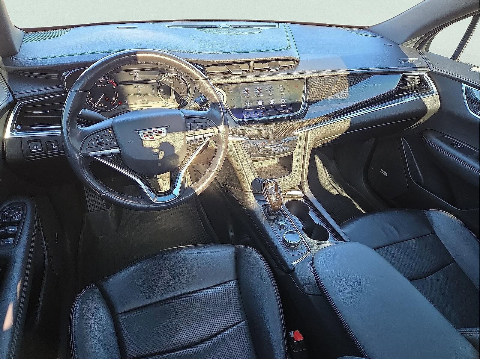 Used 2020 Cadillac XT6 Premium Luxury image 11