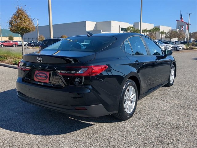 Certified 2025 Toyota Camry LE image 4