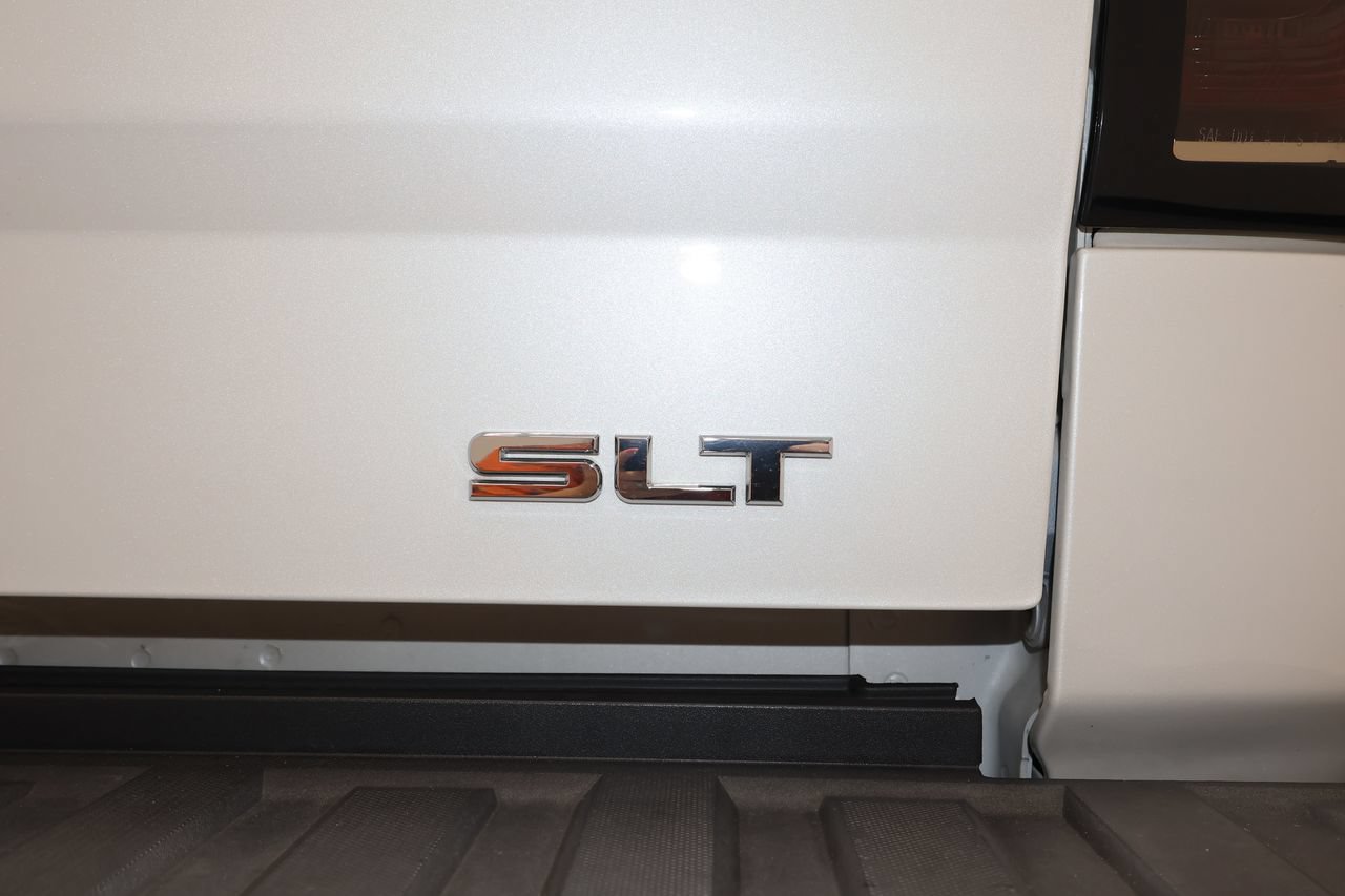 Used 2018 GMC Sierra 1500 SLT w/ SLT Premium Package AWD/4WD image 33