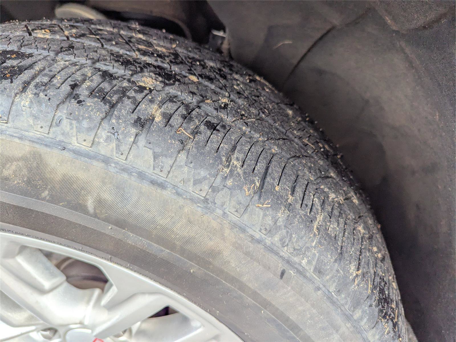 Used 2022 GMC Yukon XL SLT w/ SLT Luxury Package image 26