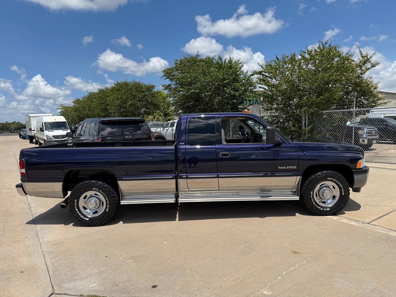 Used 1998 Dodge Ram 2500 Truck 2WD Quad Cab image 11