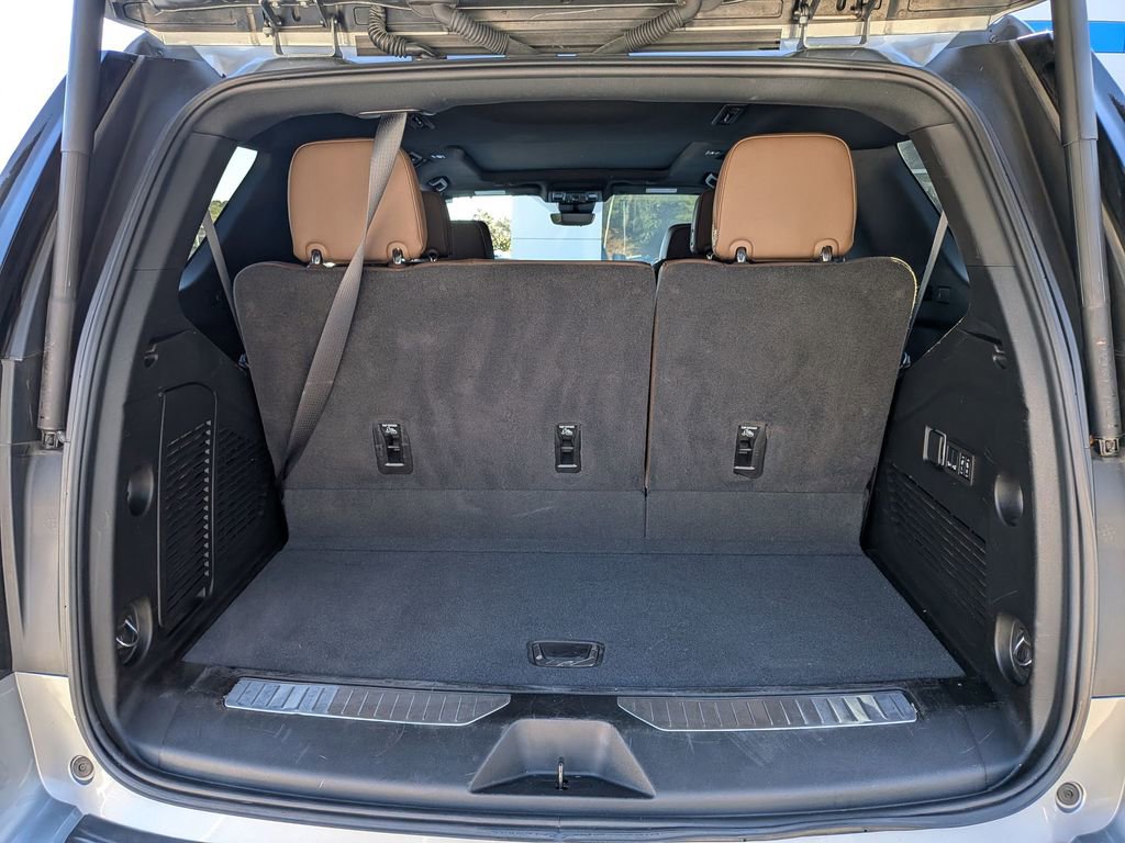 Used 2024 Chevrolet Tahoe High Country image 29