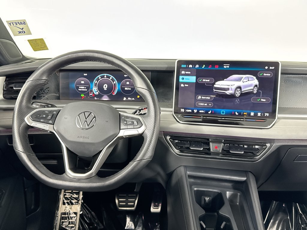 Used 2026 Volkswagen Tiguan SE R-Line AWD/4WD image 14