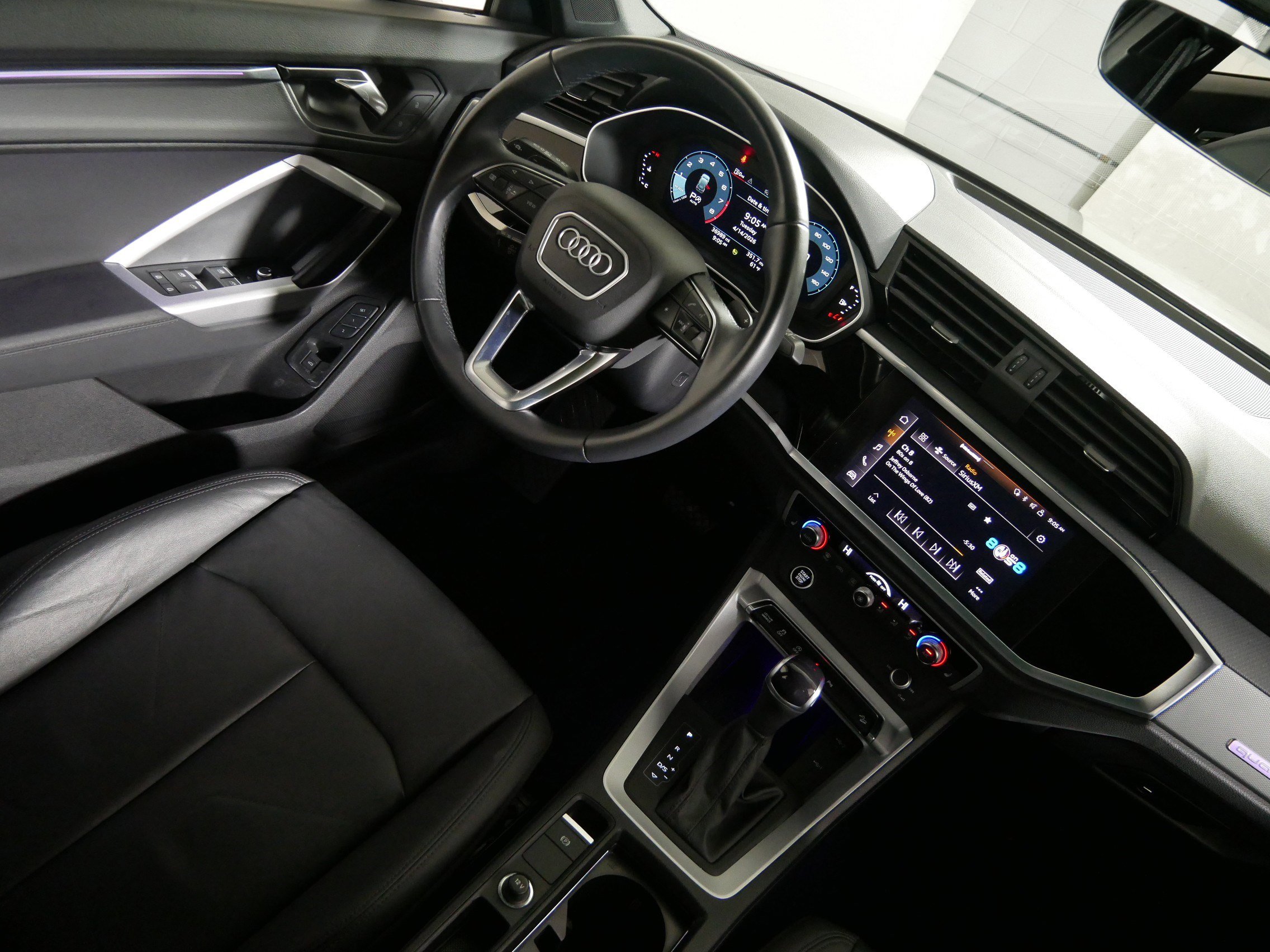 Used 2022 Audi Q3 2.0T Premium Plus w/ Premium Plus Package image 9