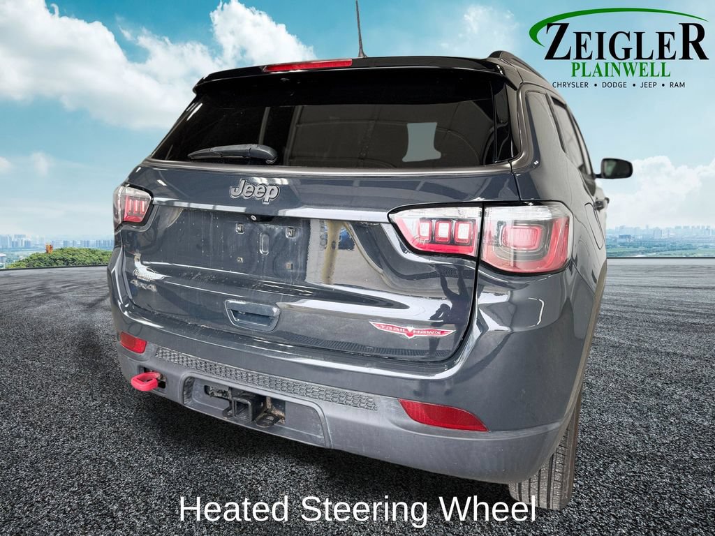 Used 2018 Jeep Compass Trailhawk w/ Leather Interior Group AWD/4WD image 5